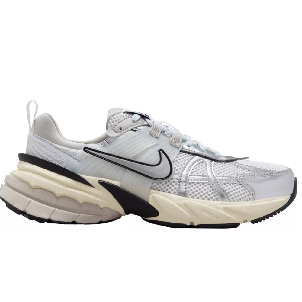 Nike Women's V2K Run Shoes